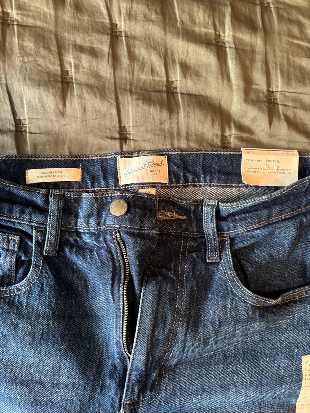 Universal Thread Dark Blue High-Rise Flare Jeans - Picture 2 of 3